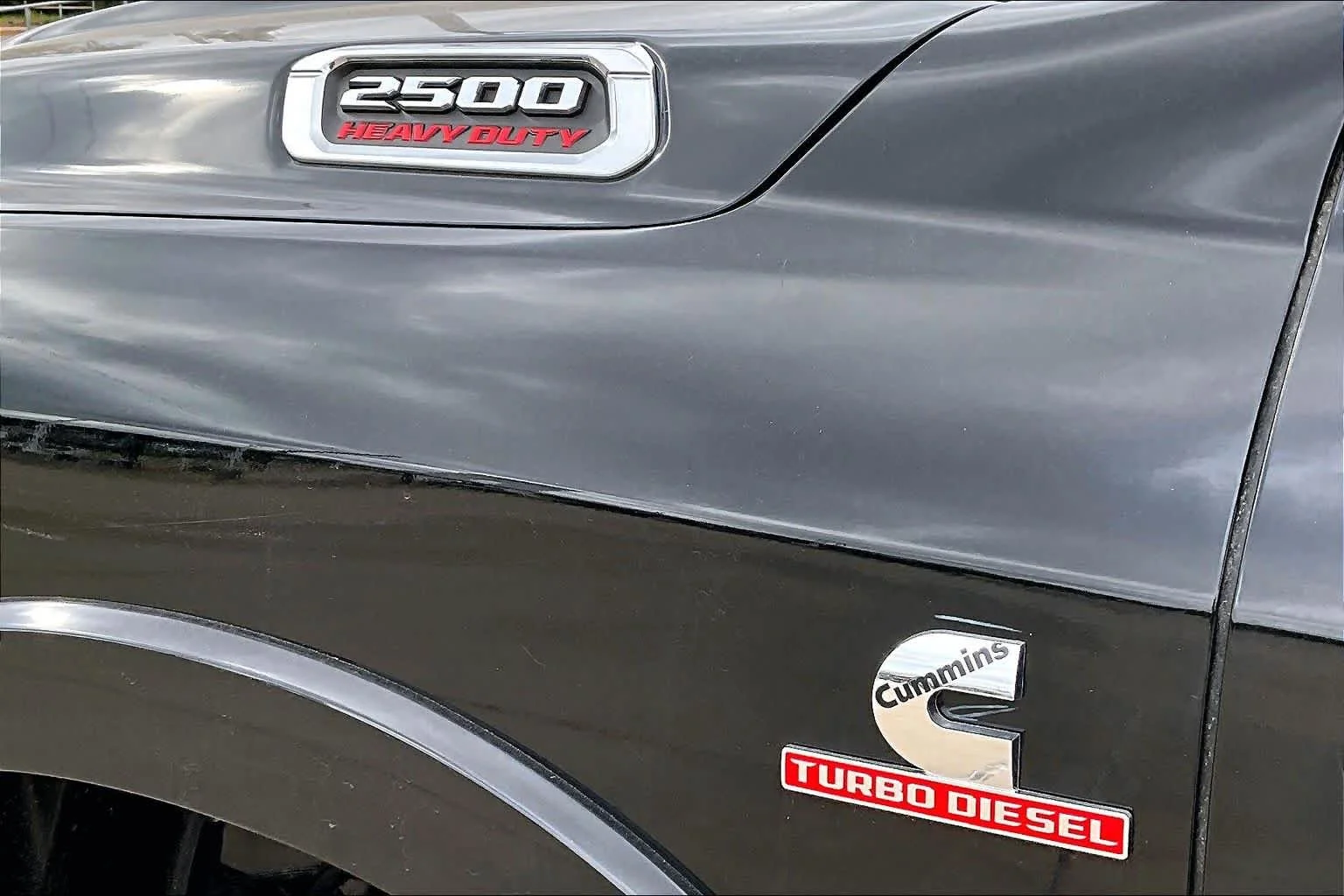 New 2026 Diamond Black Crystal Pearl-Coat Exterior Paint RAM Longhorn image 20