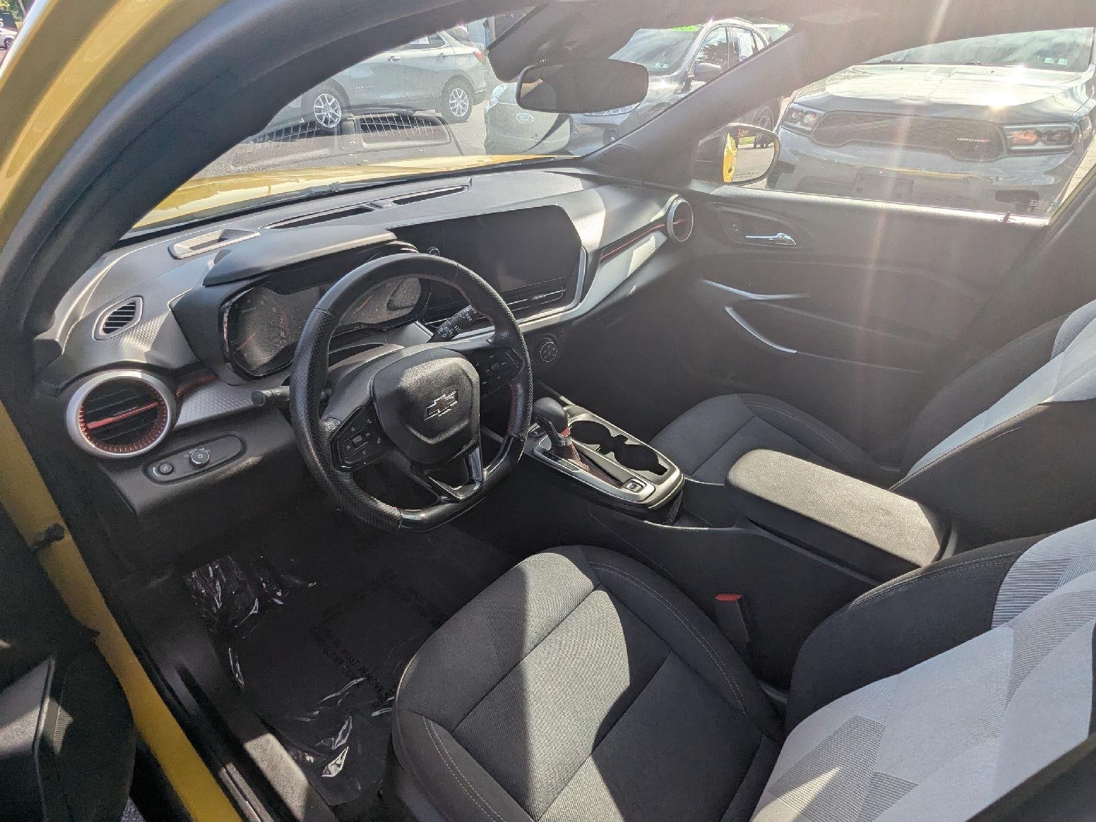 Used 2024 Nitro Yellow Metallic Chevrolet 1RS image 14