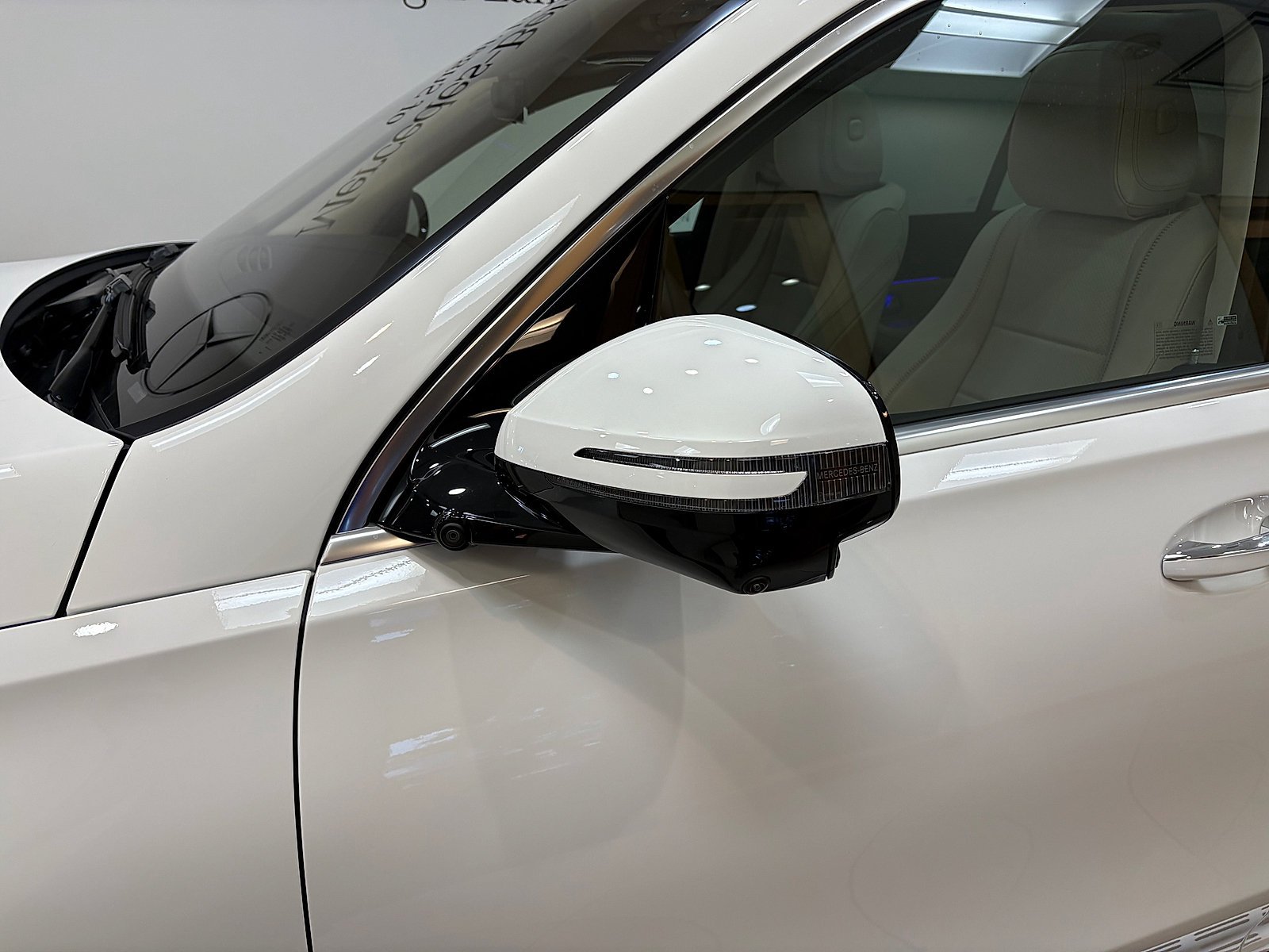 New 2027 Polar White Mercedes-Benz GLS 450 image 36