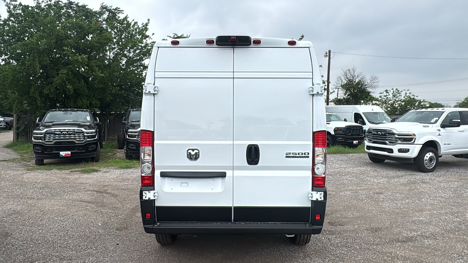 New 2026 Bright White Clear-Coat Exterior Paint RAM Tradesman image 6