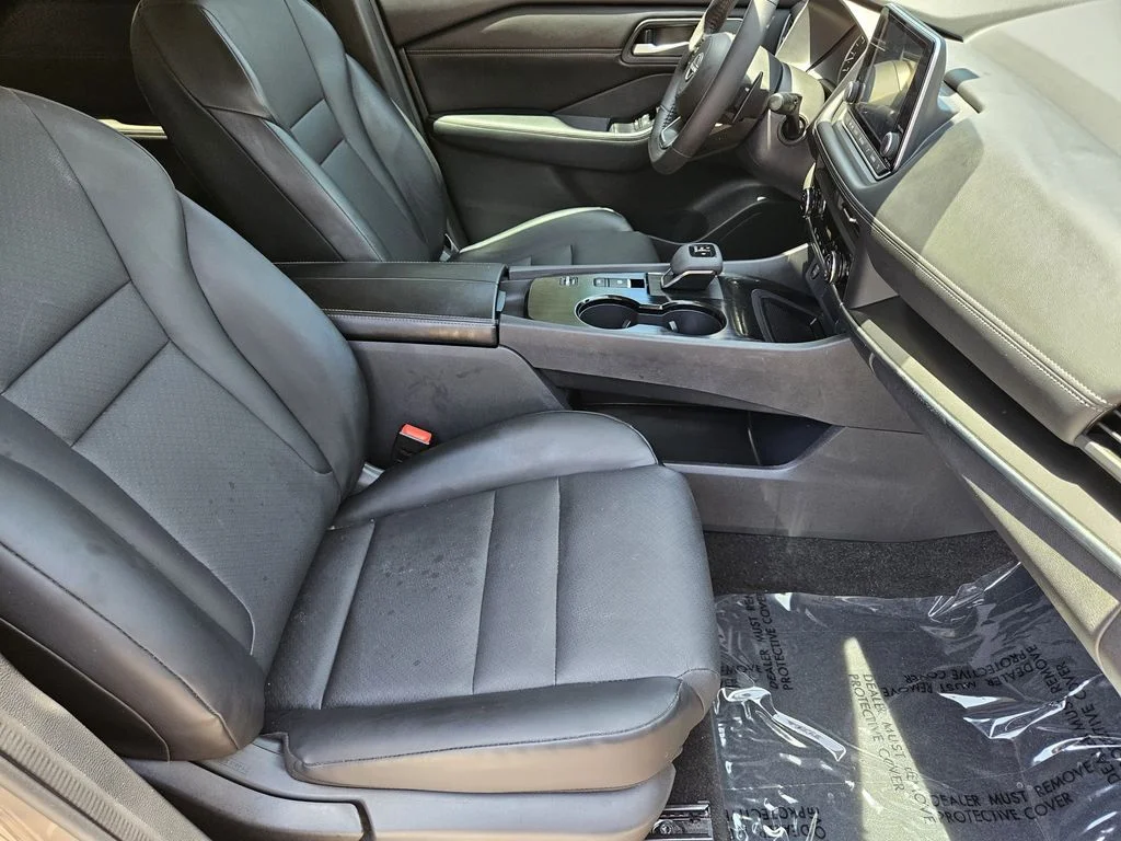 Certified Used 2024  Nissan SV image 14