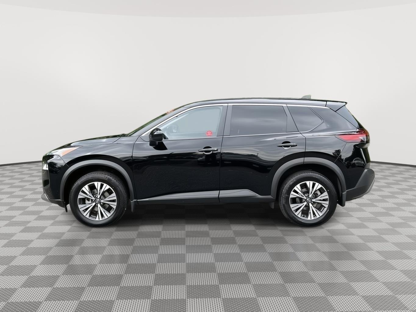 Used 2023 Super Black Nissan SV image 8