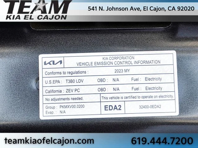 Used 2023 Gray Kia Wave image 37