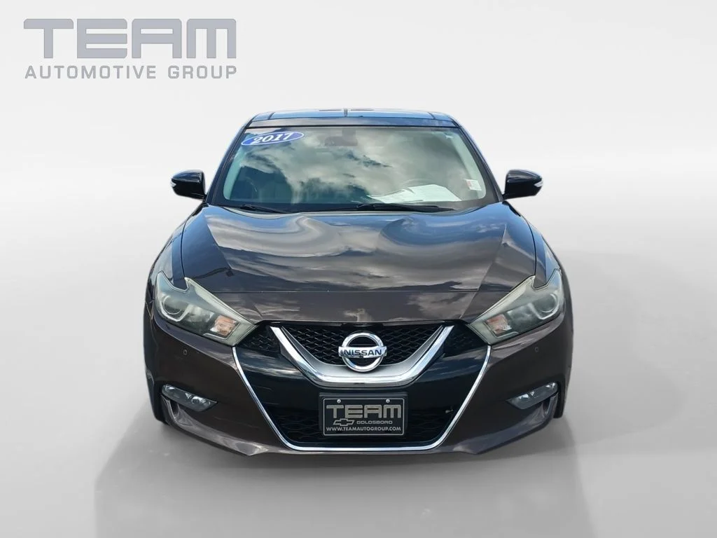 Used 2017 Brown Nissan Platinum image 2