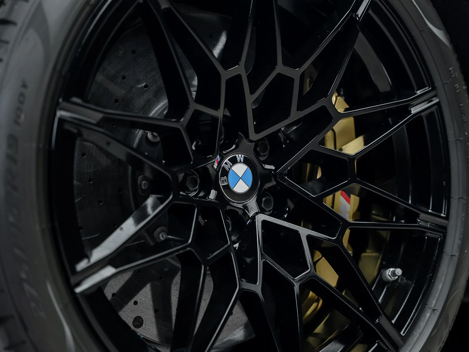 Used 2025 White BMW Competition image 26