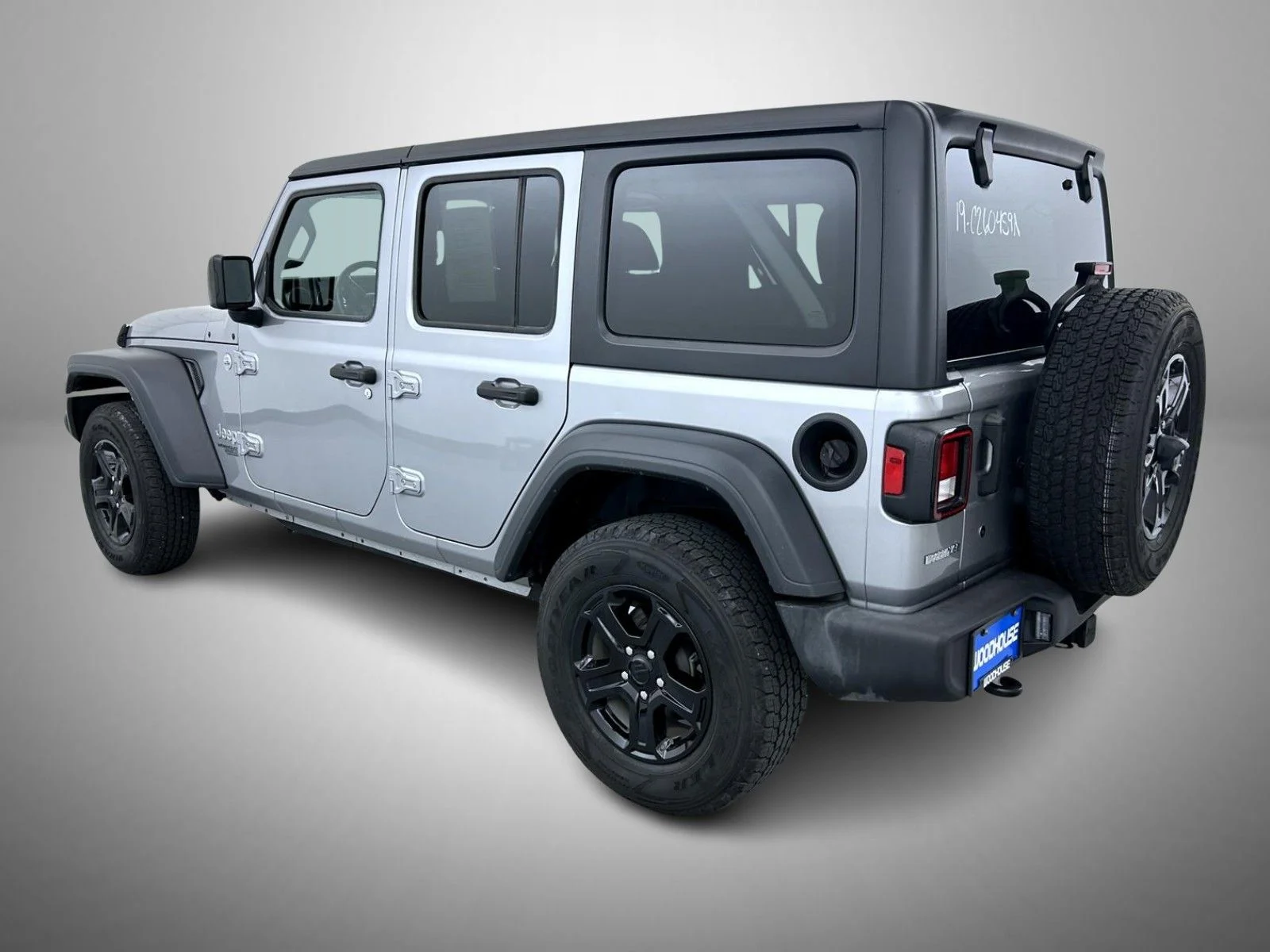 Used 2019 Silver Jeep Unlimited Sport S image 7