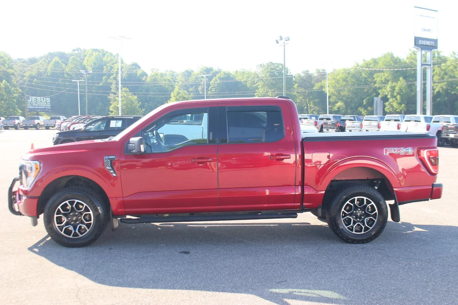 Used 2021 Red Ford XL image 4