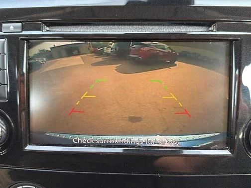 Used 2019 Blue Nissan S image 19