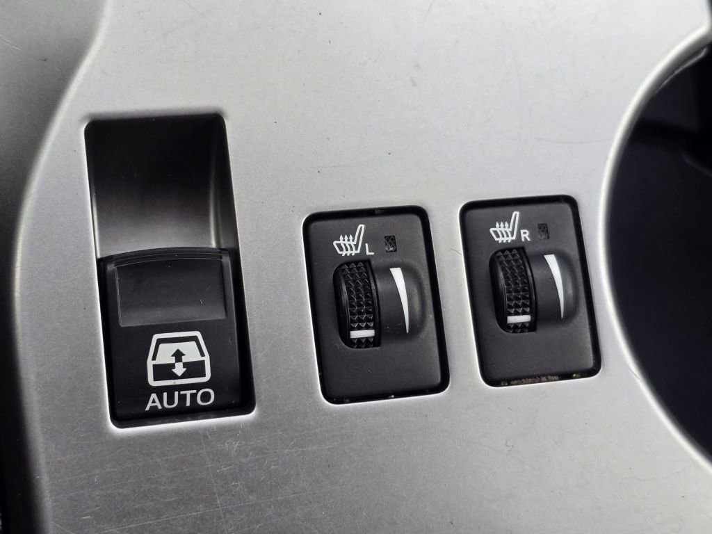 Used 2020 Magnetic Gray Metallic Toyota SR5 Premium image 13