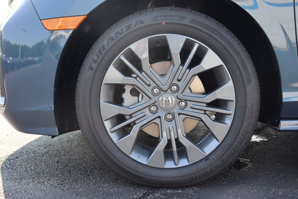 Used 2026 Gray Honda Touring image 10