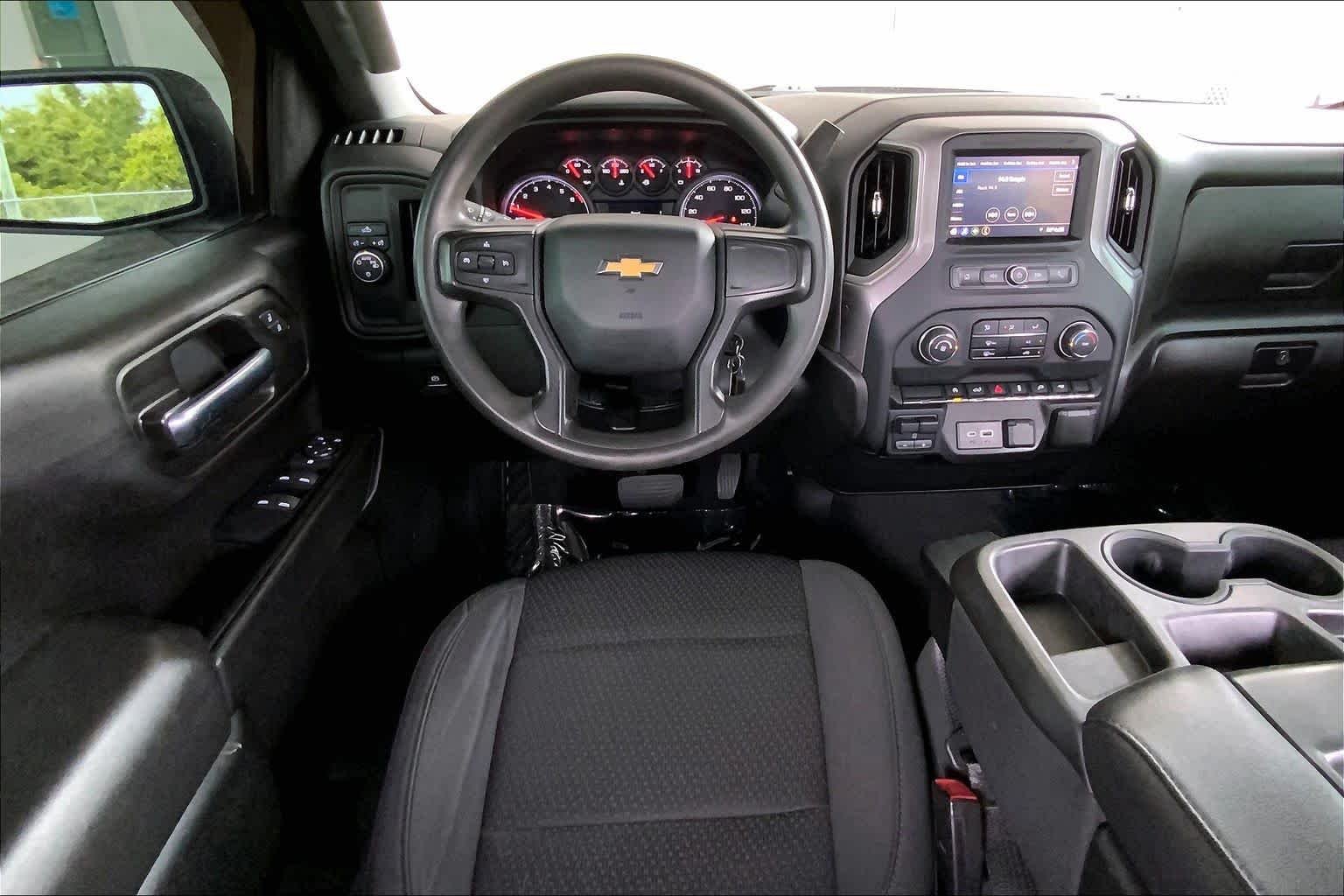 Used 2021 Satin Steel Metallic Chevrolet Custom image 6