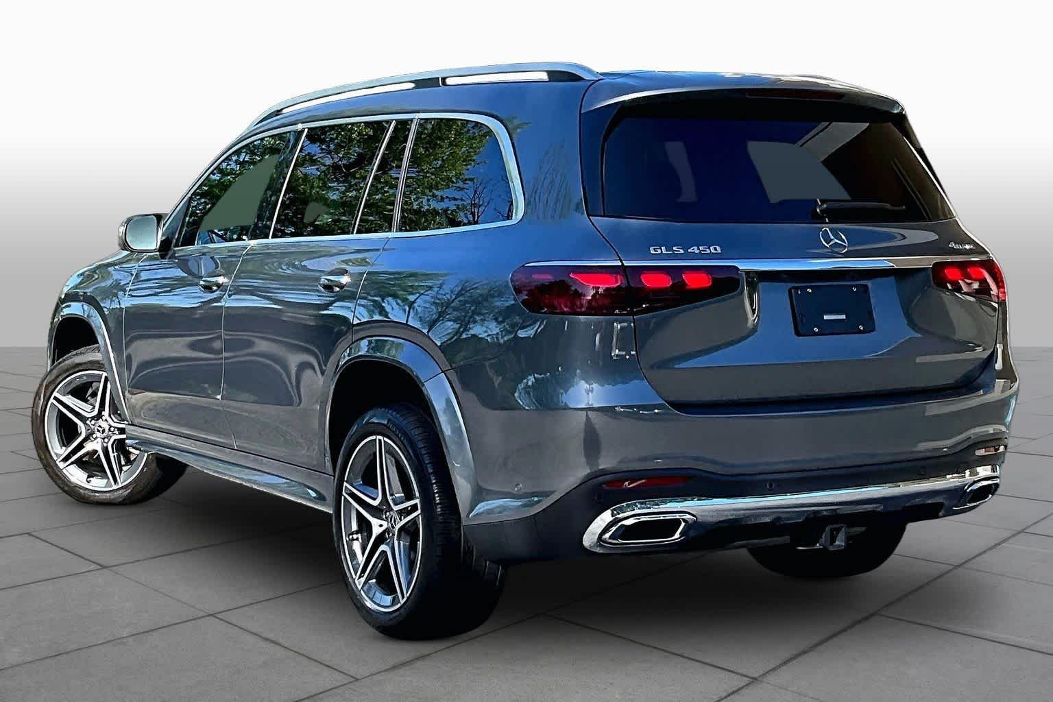 Used 2024 Selenite Grey Metallic Mercedes-Benz GLS 450 image 12