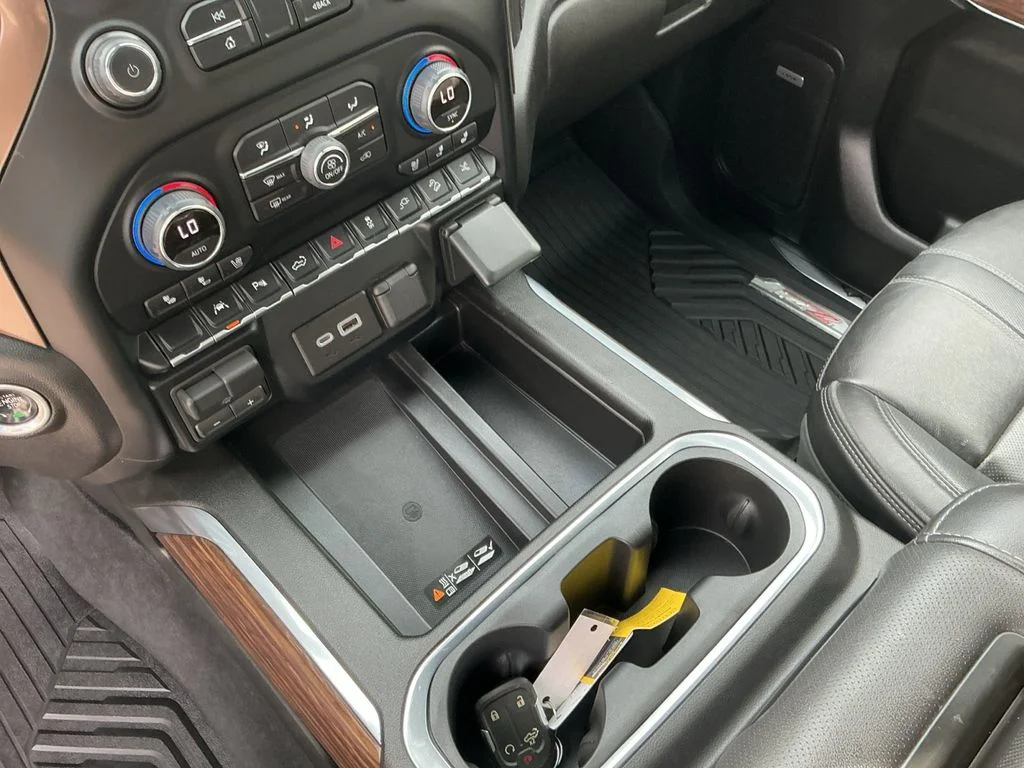 Used 2022 Beige Chevrolet High Country image 18