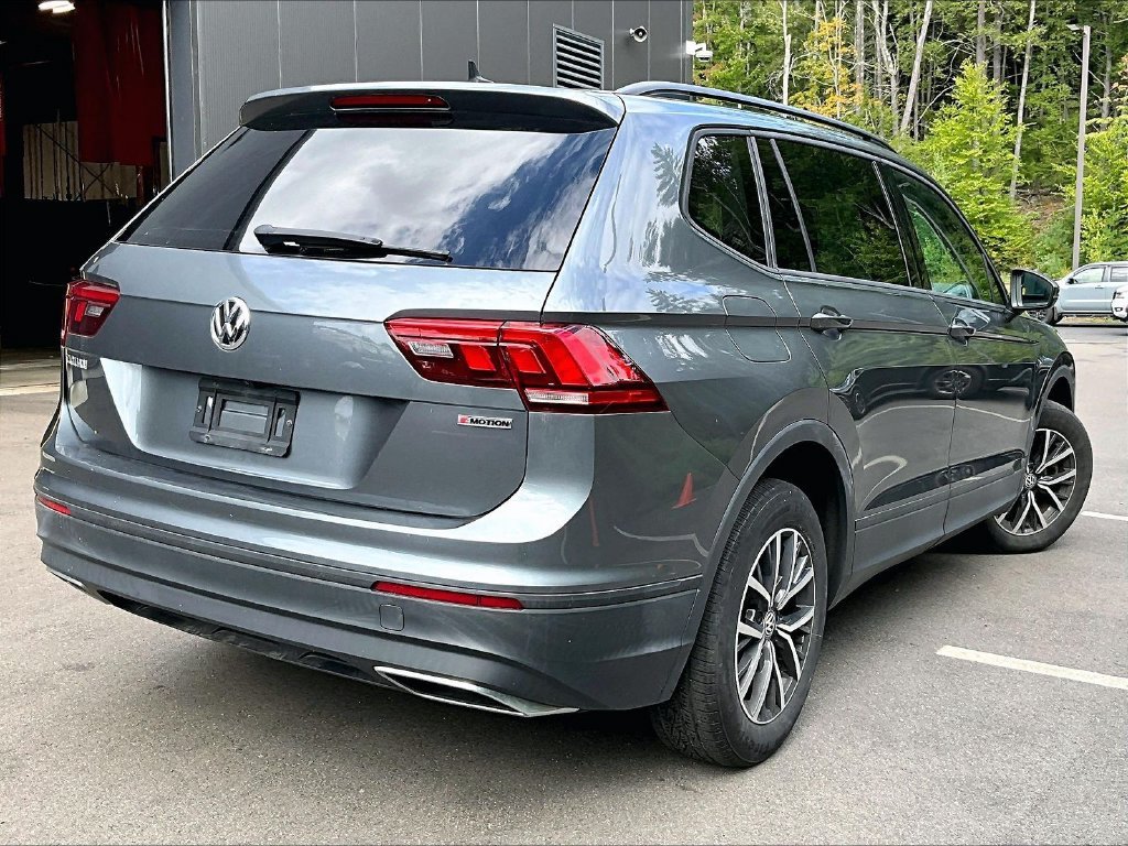 Used 2021 Gray Volkswagen 2.0T S image 4