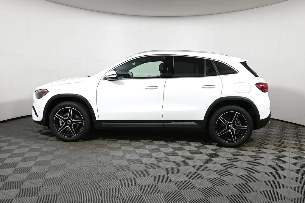 Used 2026 White Mercedes-Benz GLA 250 image 2