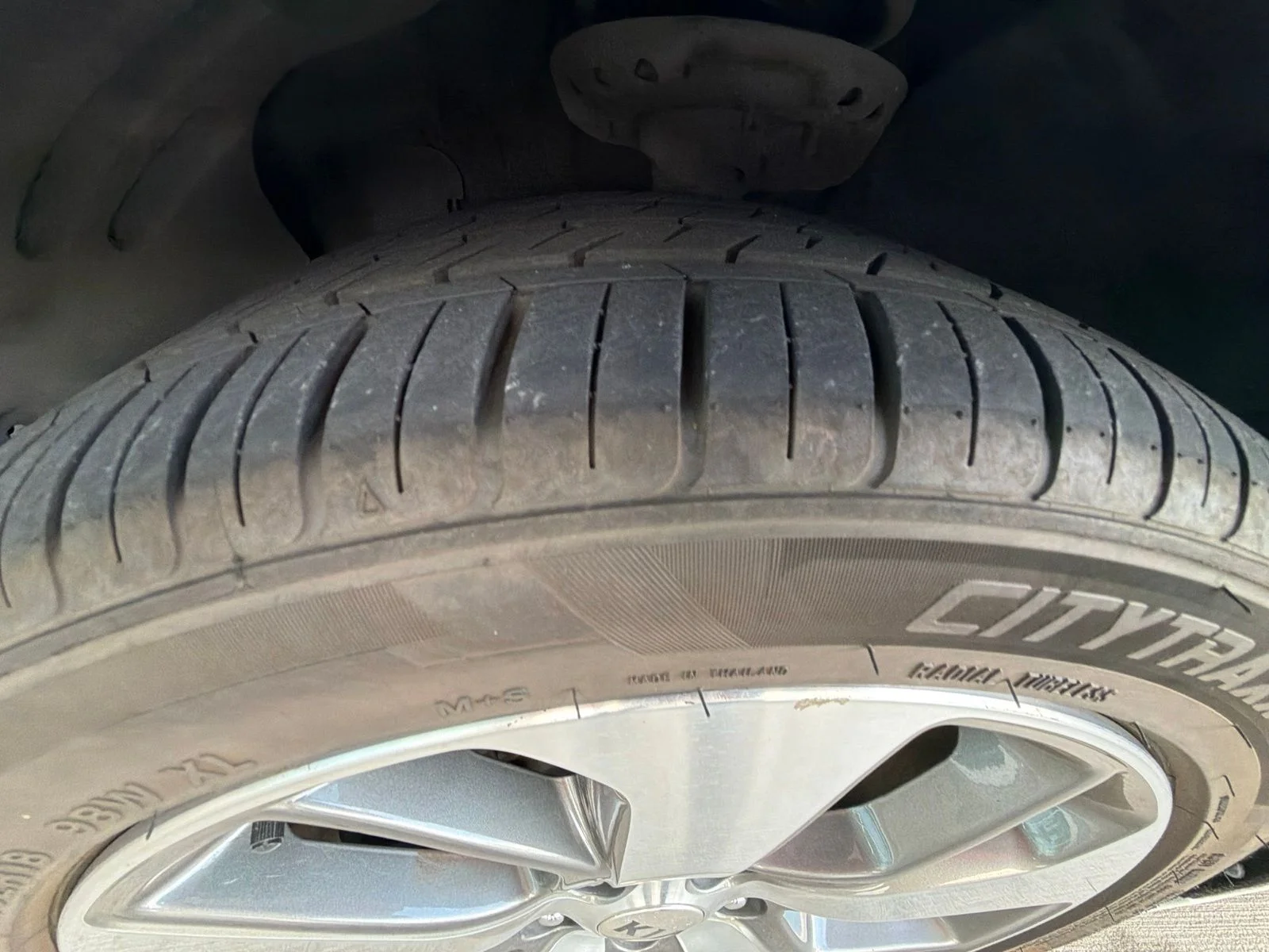 Used 2019 White Kia S image 3