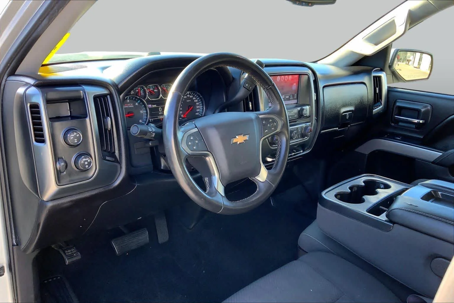 Used 2016 Silver Ice Metallic Chevrolet LT image 15