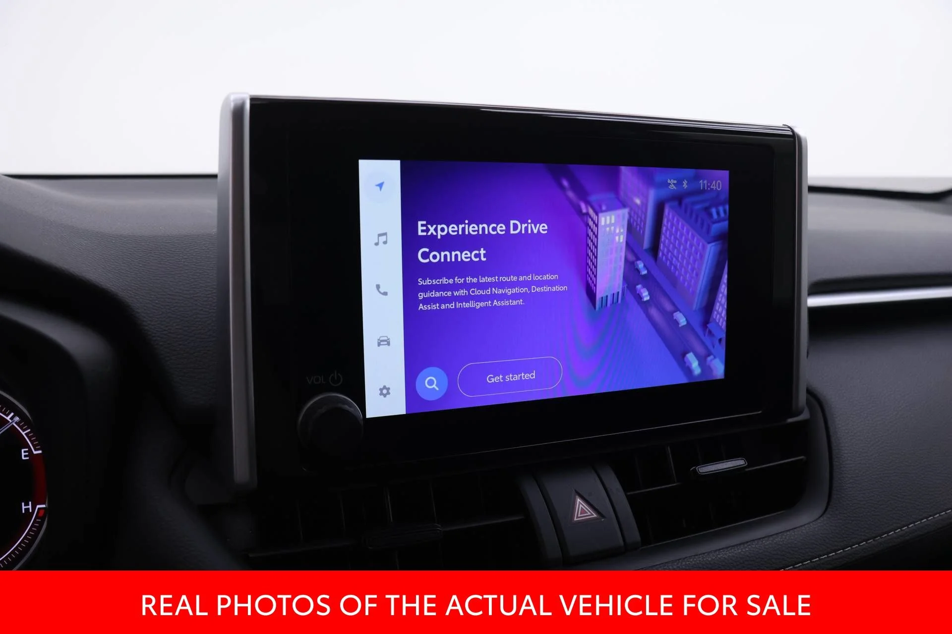 2024 Toyota RAV4 XLE - Photo 8