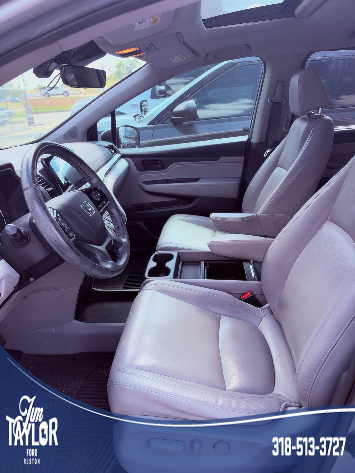 Used 2020 Silver Honda EX-L image 2
