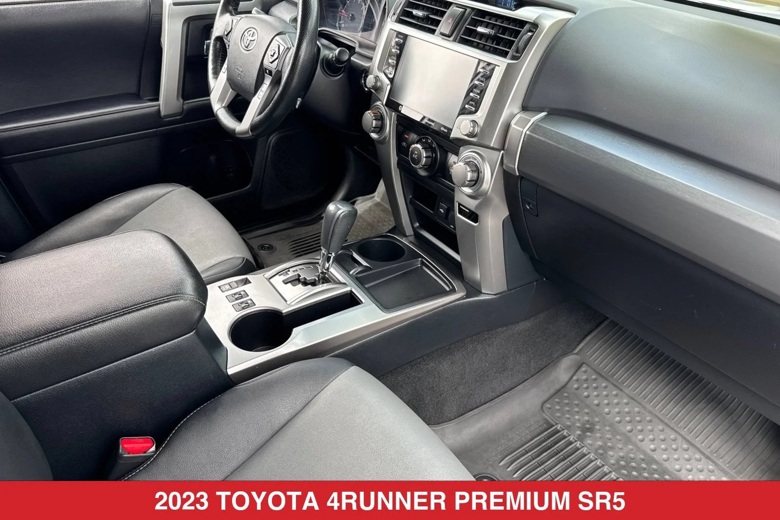 Used 2023 CLASSIC SILVER METALLIC Toyota SR5 Premium image 19