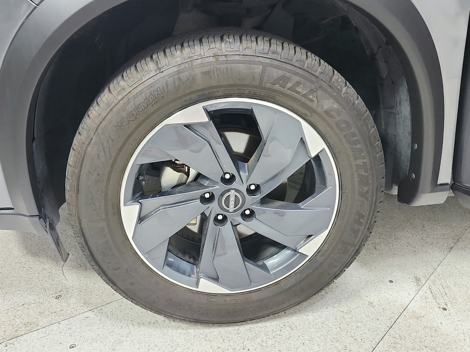 Used 2025 Gray Nissan SV image 19