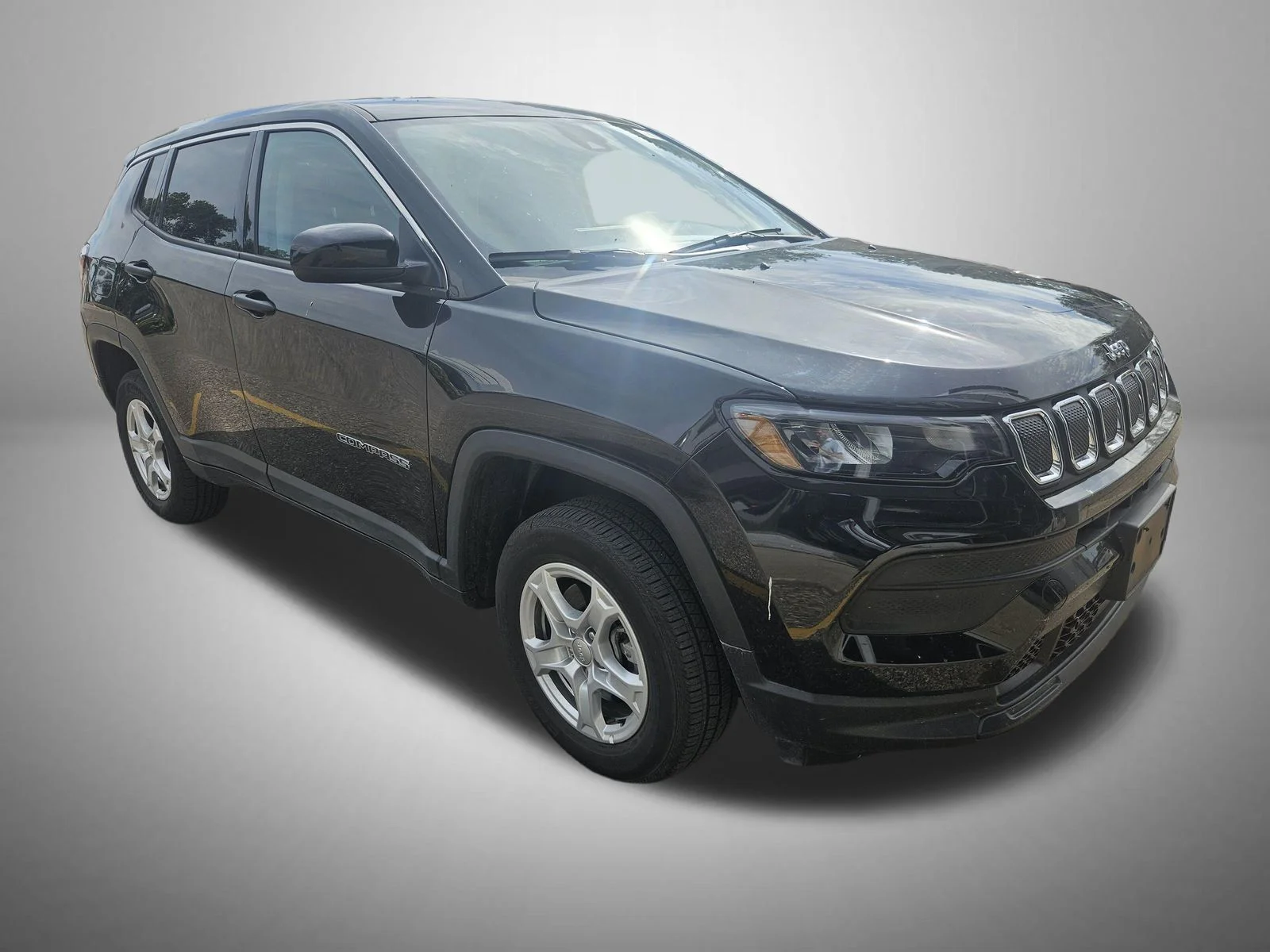 Used 2022 Black Jeep Sport image 3