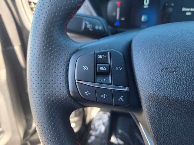 Used 2025 Gray Ford ST-Line image 19