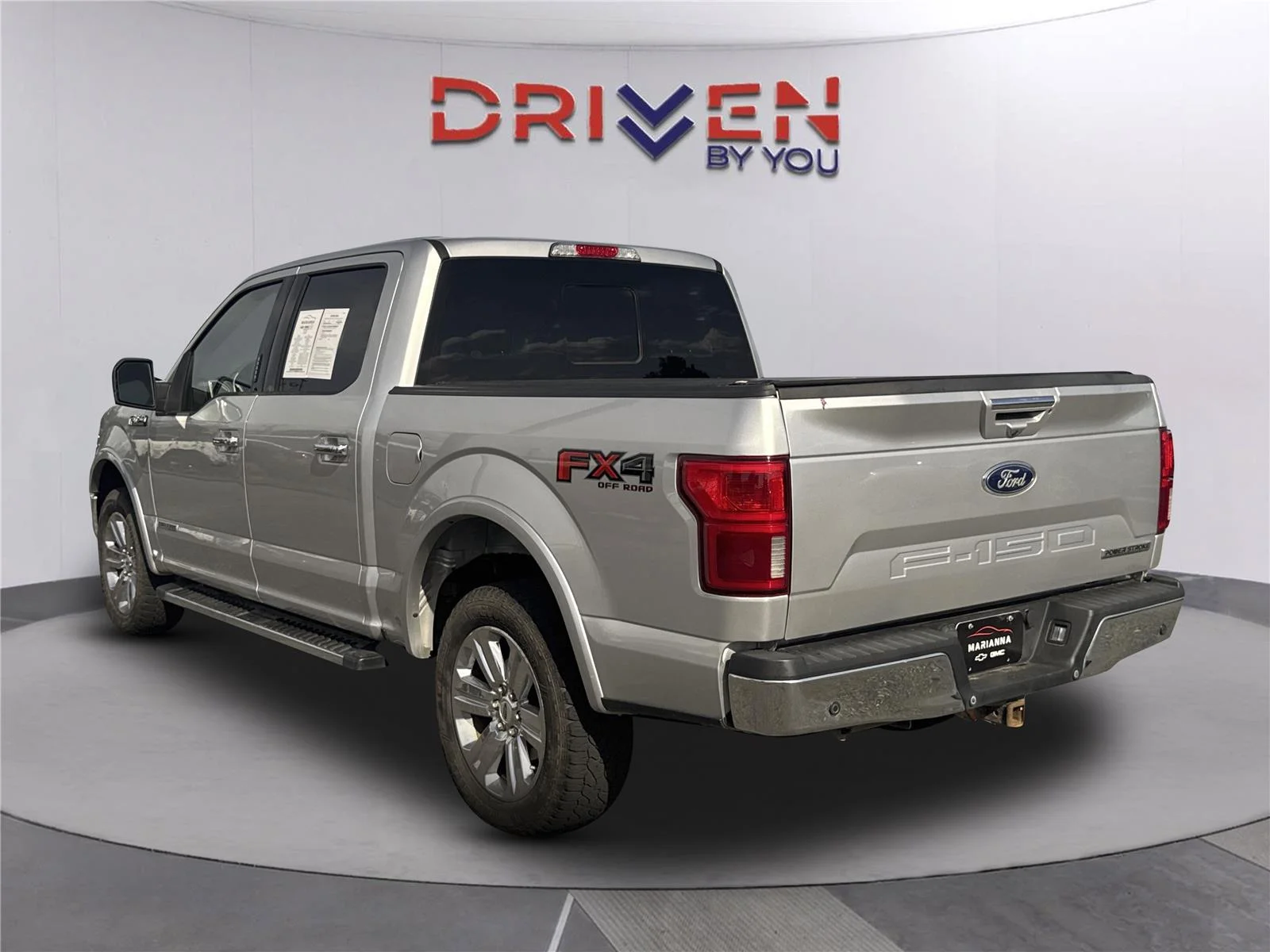 Used 2019 Ingot Silver Ford LARIAT image 6