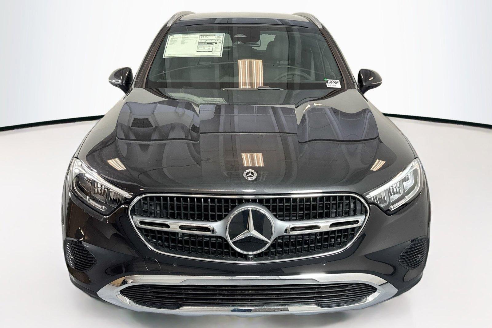 New 2026 Graphite Grey Metallic Mercedes-Benz GLC 300 image 2