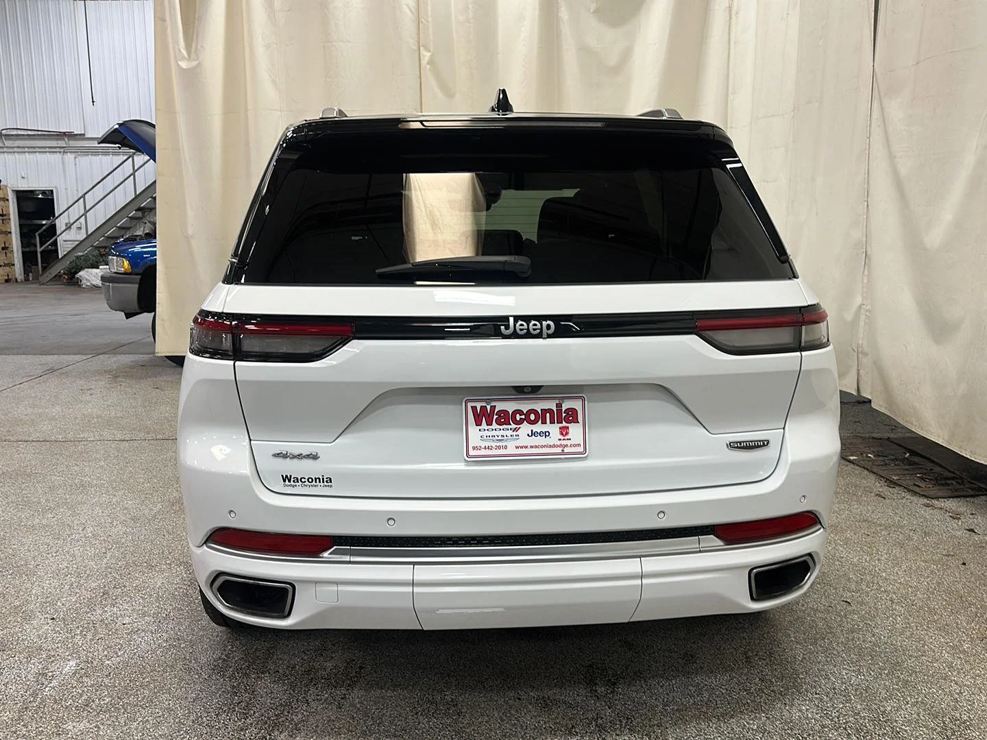 Used 2023 Bright White Clearcoat Jeep Summit image 4