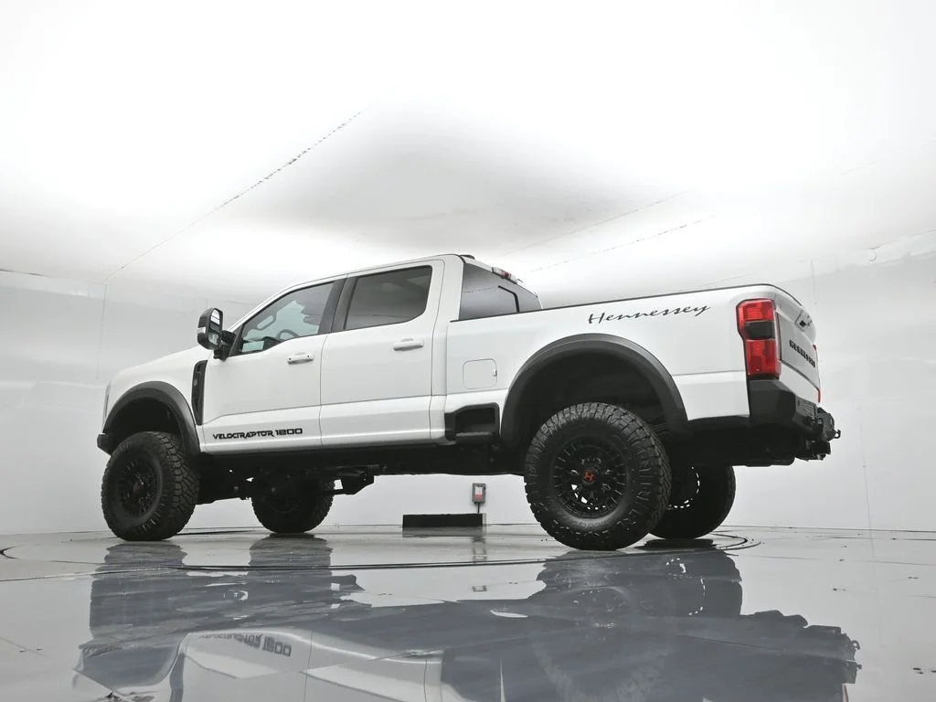 New 2026 Star White Metallic Tri-Coat Ford Lariat image 54