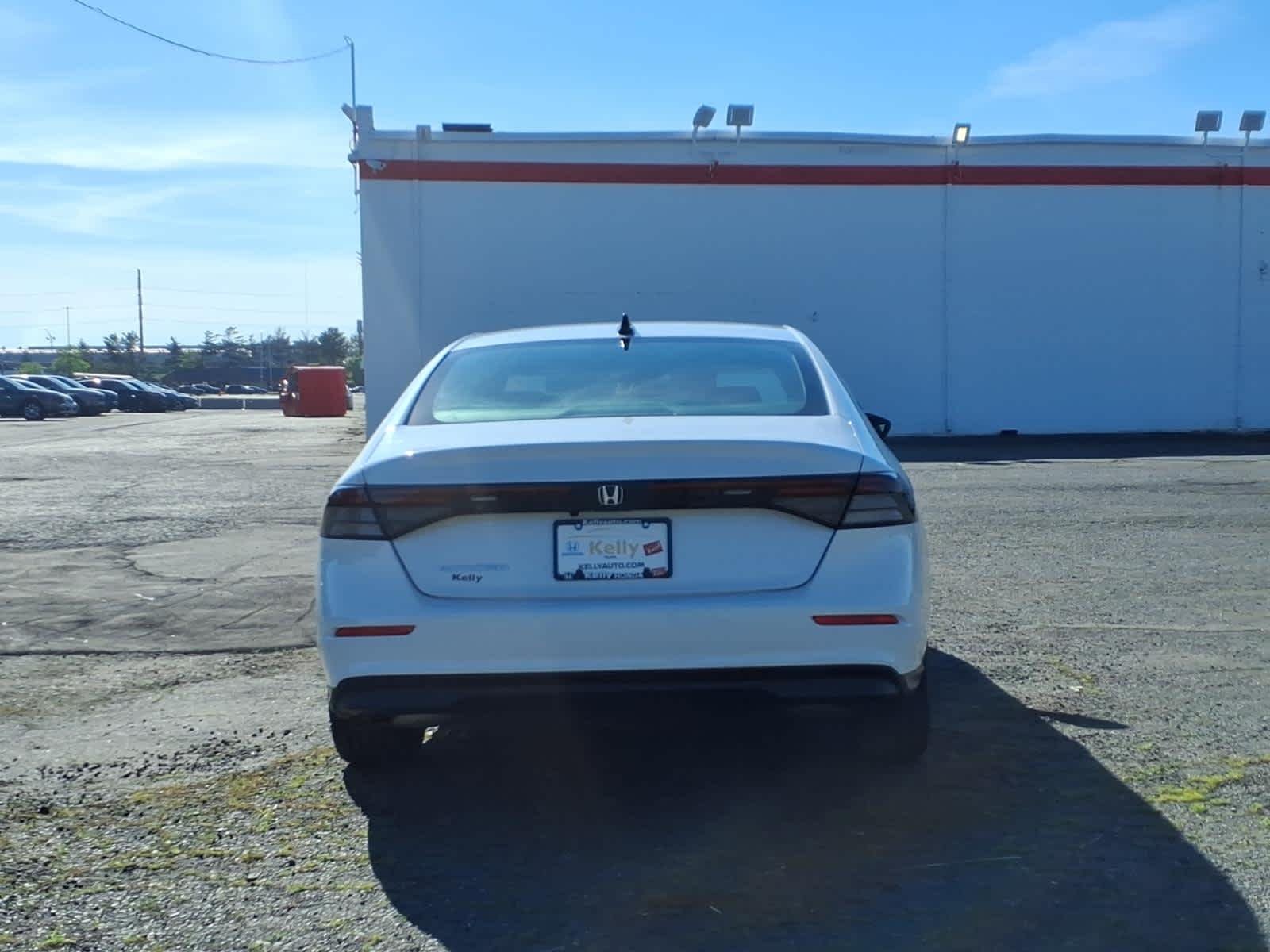 2025 Honda Accord SE - Photo 6