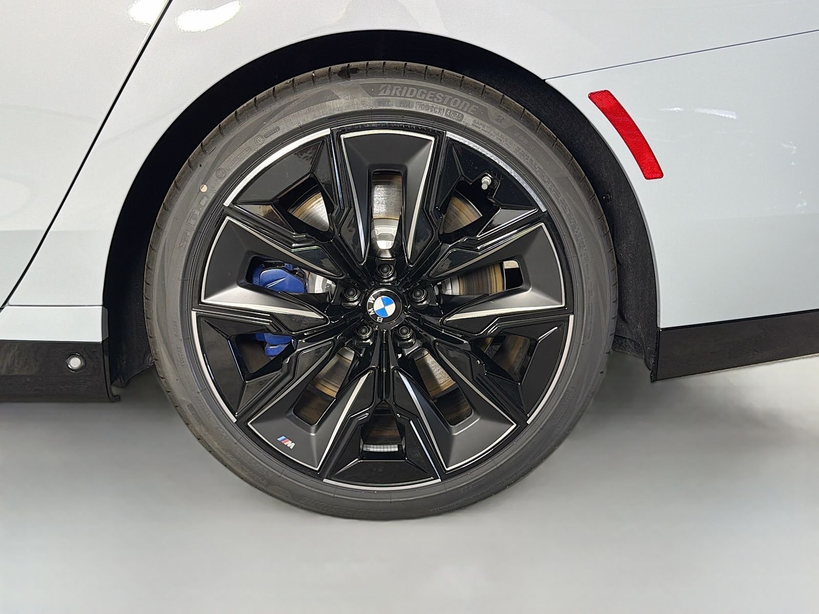 New 2026 Brooklyn Grey Metallic BMW 760i xDrive image 33