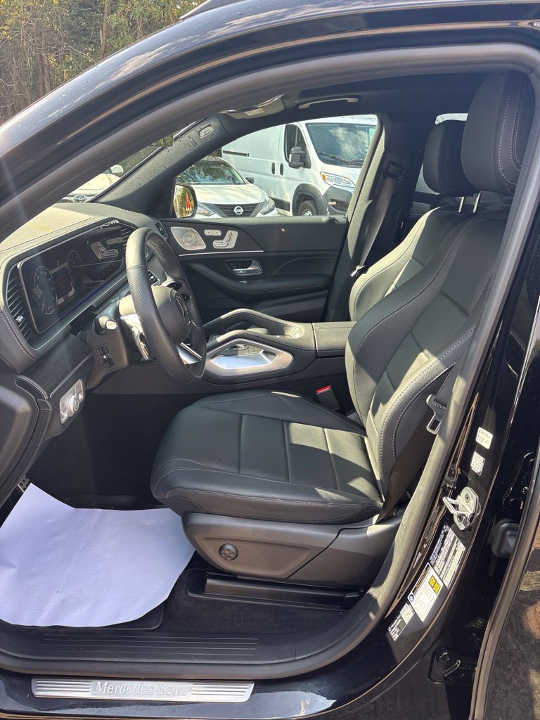 Used 2026 Black Mercedes-Benz GLS 450 image 9