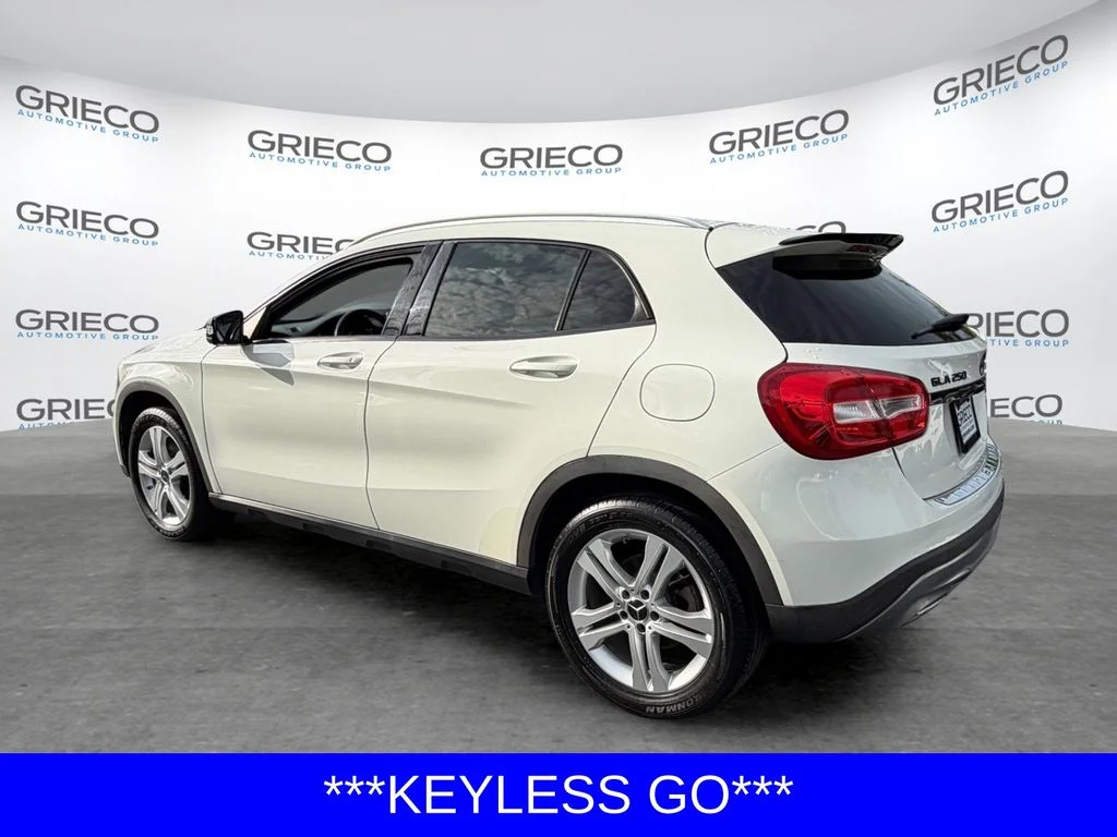 Used 2017 White Mercedes-Benz GLA 250 image 5
