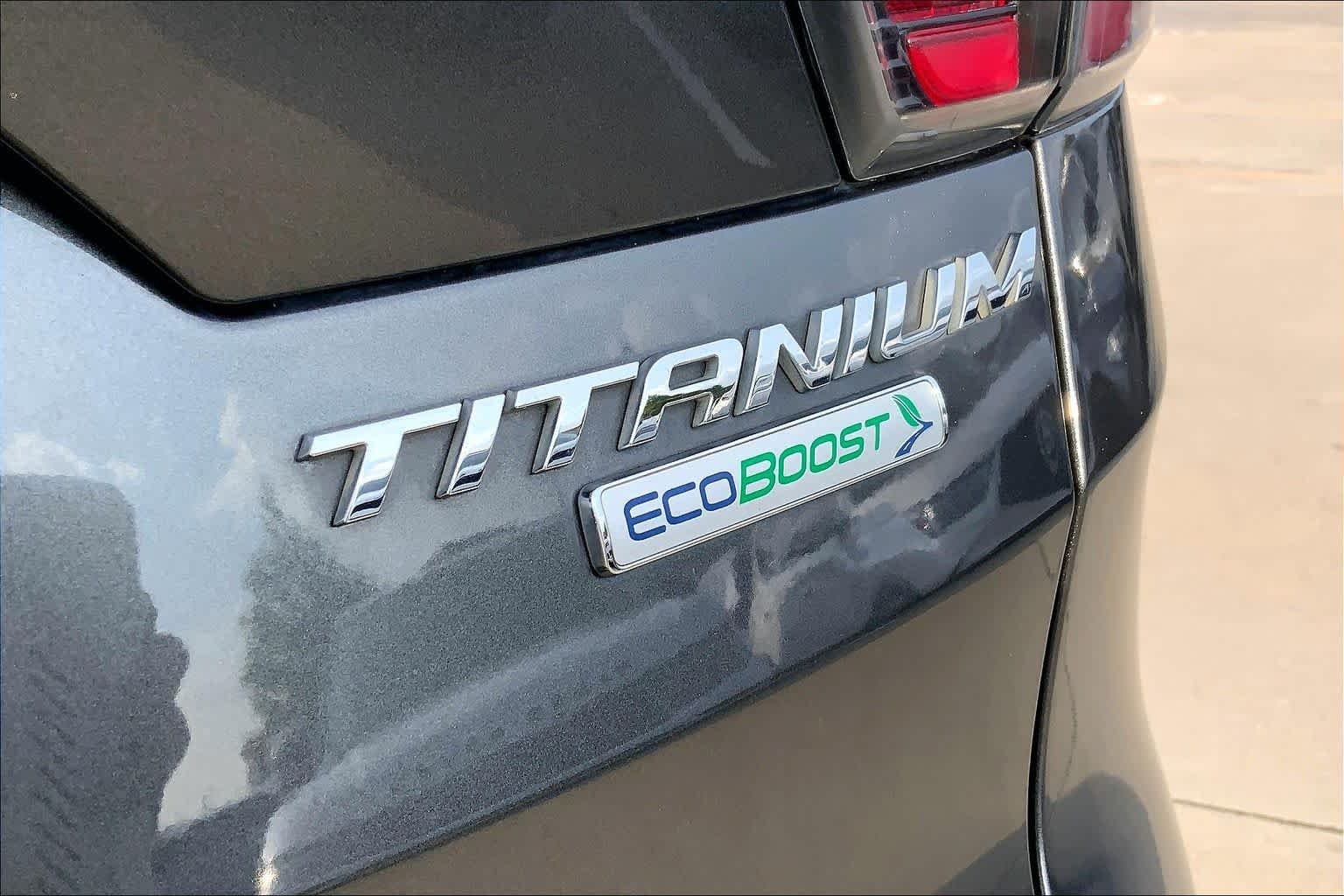 Used 2017 Magnetic Ford Titanium image 10