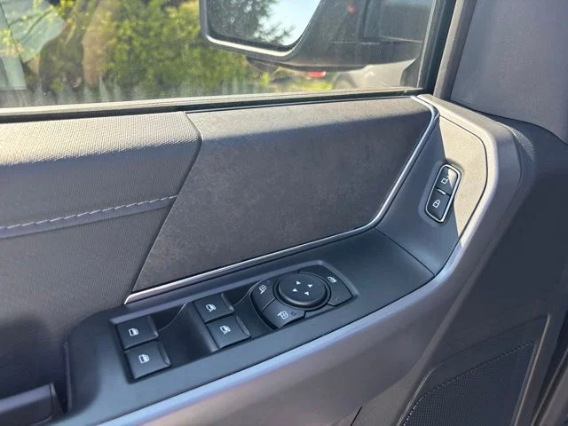 New 2026 Carbonized Gray Metallic Ford XLT image 17