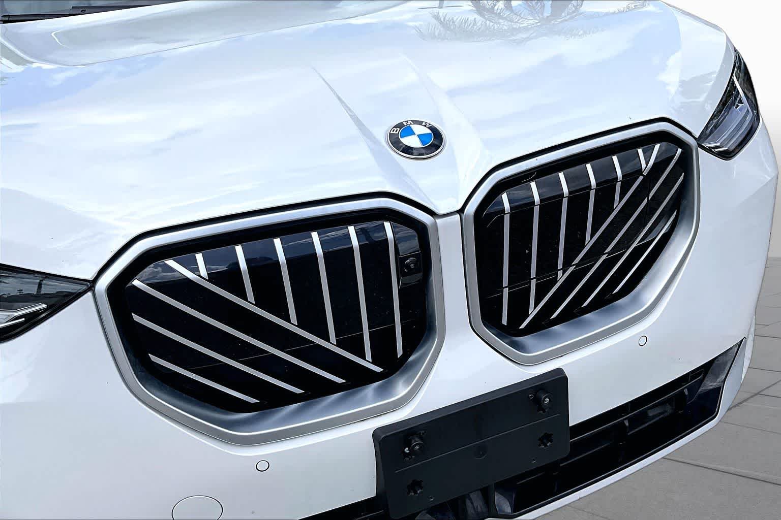 Used 2026 Alpine White BMW 30 xDrive image 58