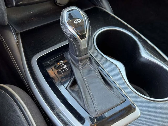 Used 2018 Gray INFINITI Base image 38