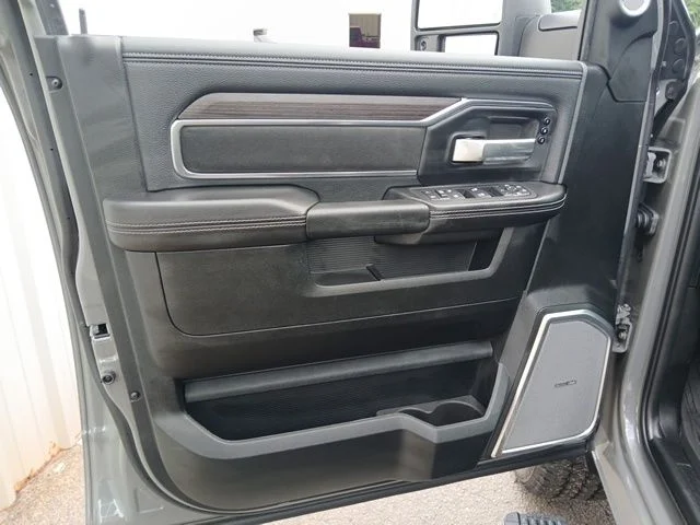 New 2026 Ceramic Gray Clear-Coat Exterior Paint RAM Laramie image 58