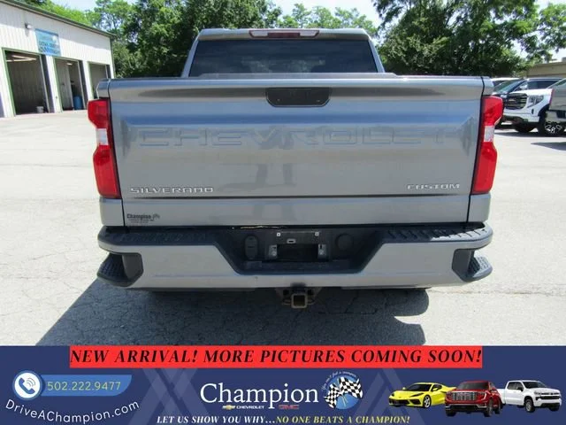 Used 2019 SATIN STEEL METALLIC Chevrolet Custom image 5