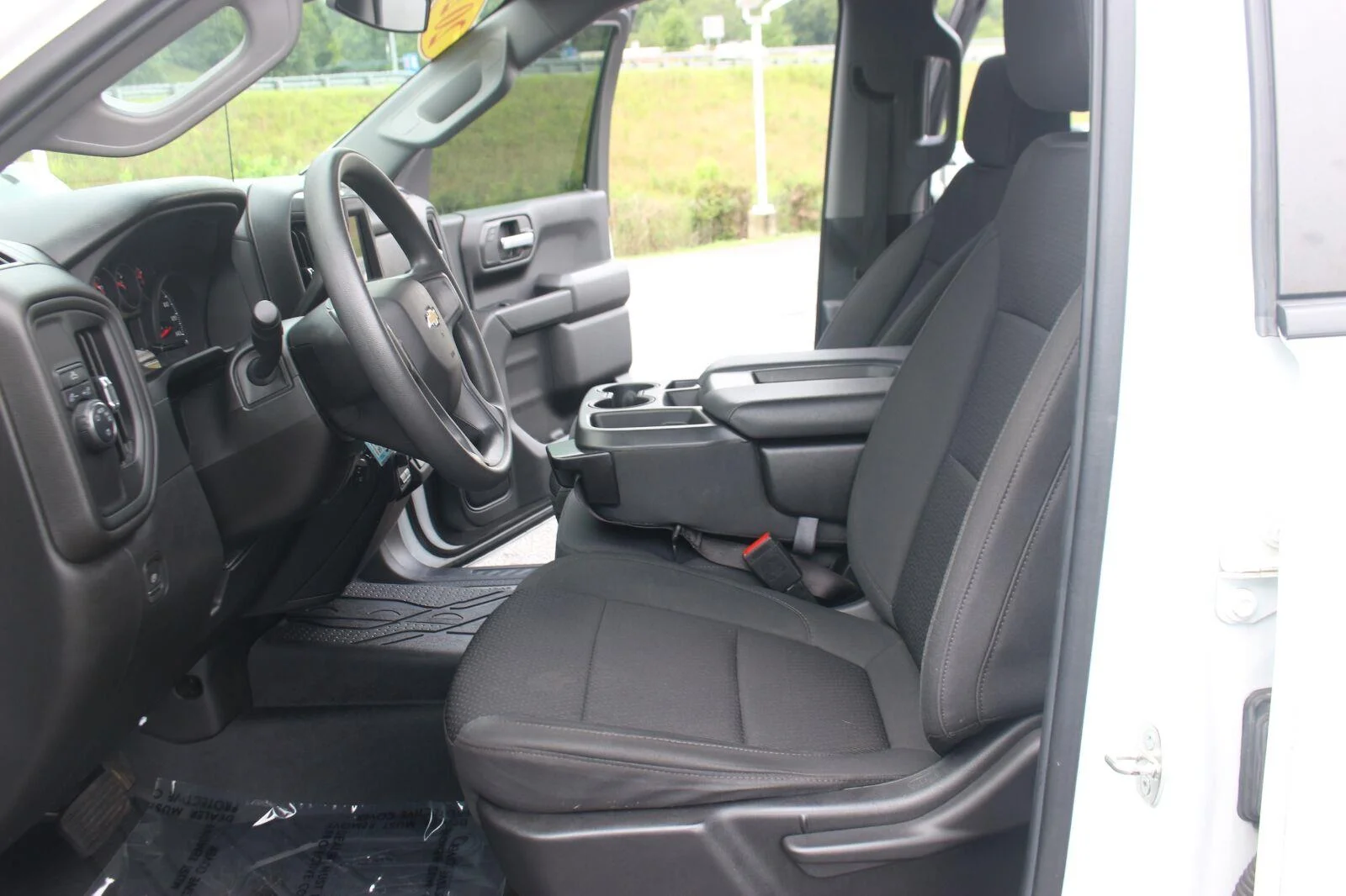 Used 2022 Summit White Chevrolet Custom image 16