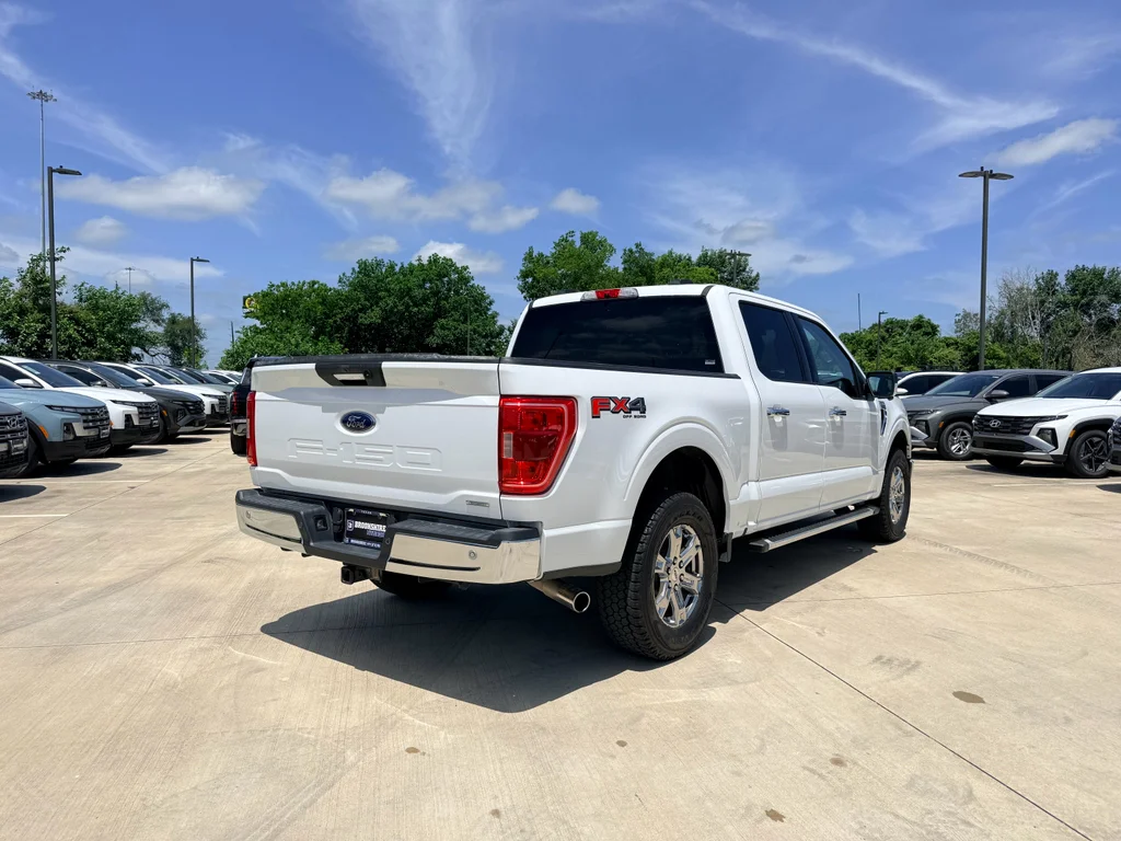 Used 2022 Oxford White Ford XLT image 6