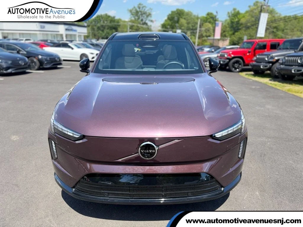 2025 Volvo EX90 Twin Motor Ultra 6-Seater's photo