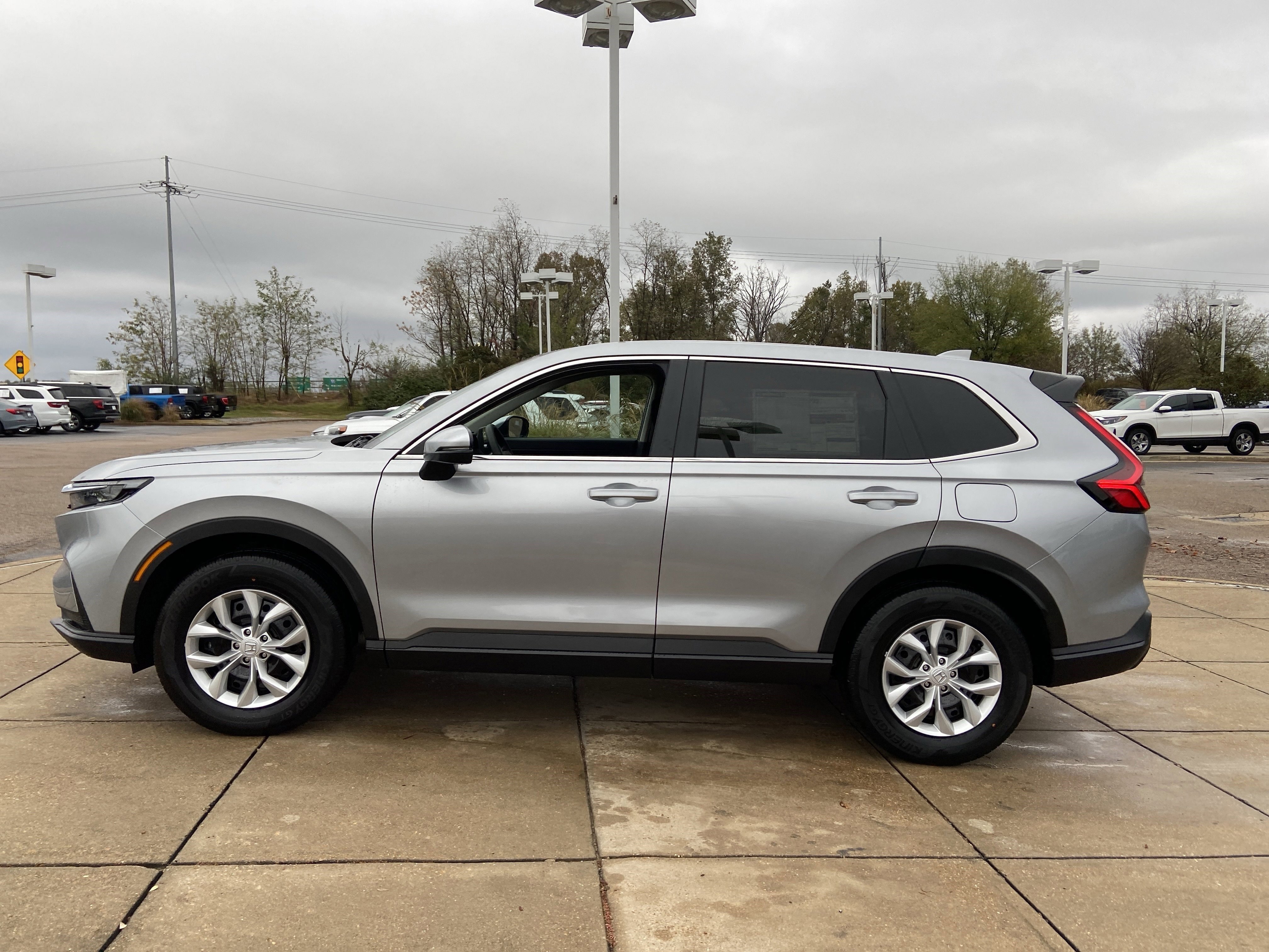 New 2026 Solar Silver Metallic Honda LX image 6
