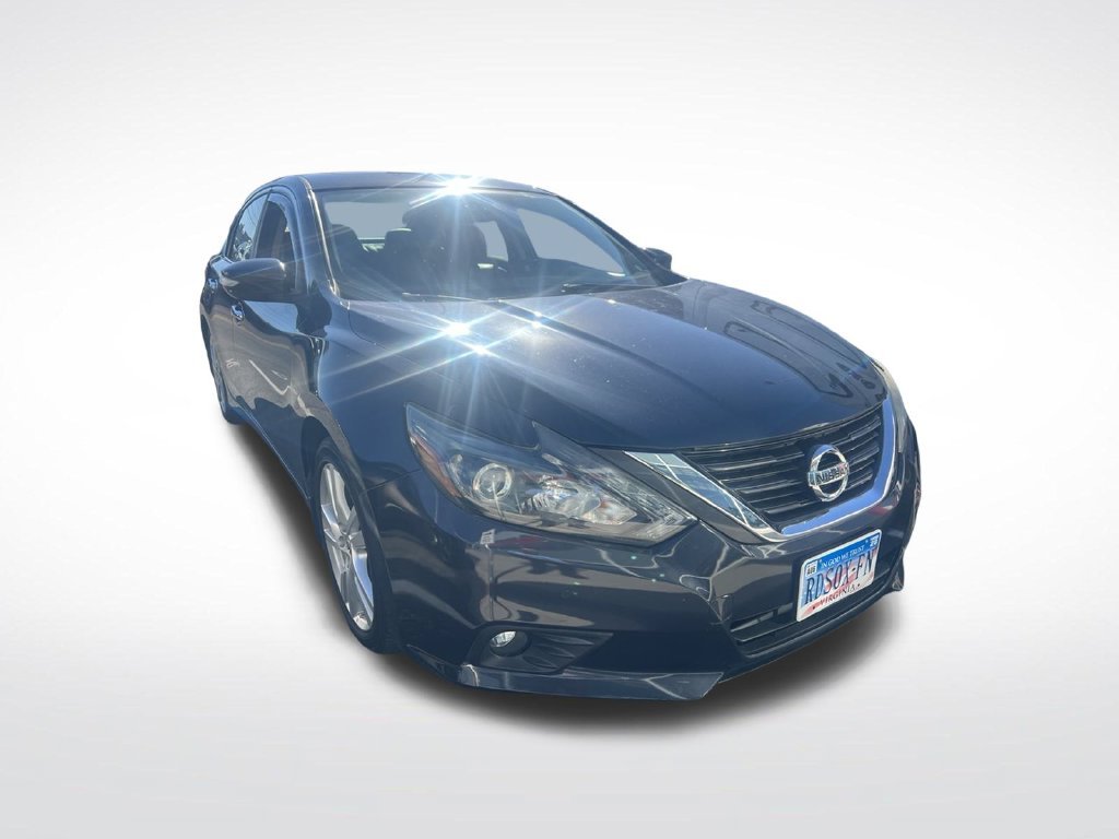 Used 2017 Blue Nissan 3.5 SL image 2