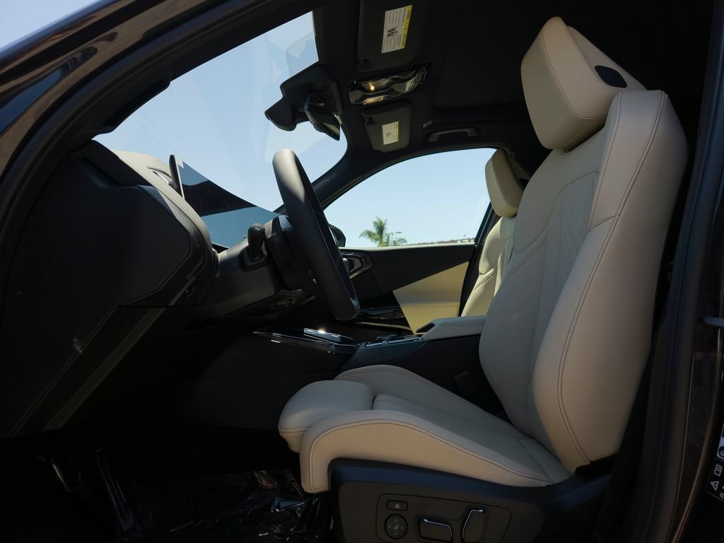 New 2026 Dark Graphite Metallic BMW 30 xDrive image 7