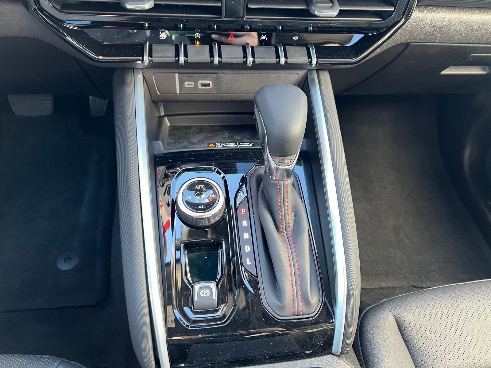 2026 Chevrolet Colorado Z71 - Photo 23