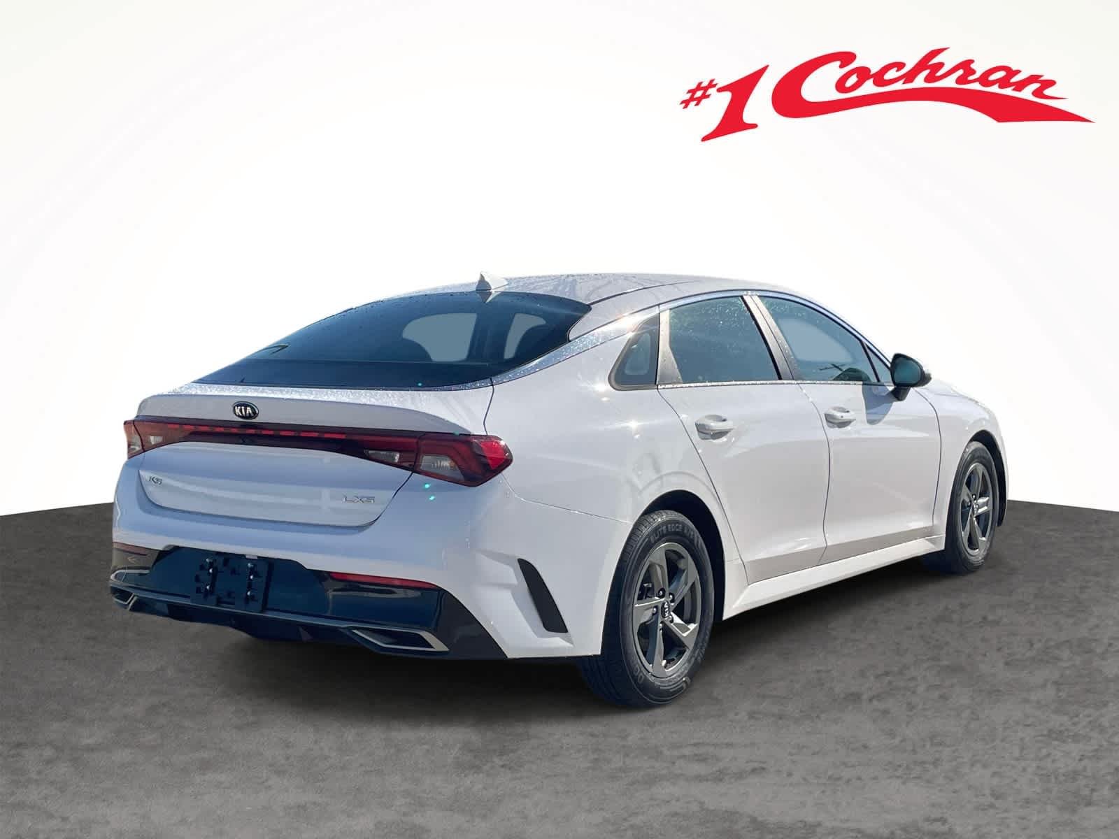 Used 2021 Glacial White Pearl Kia LXS image 10