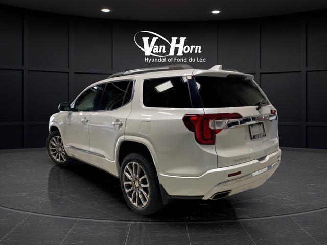 Used 2023 White Frost Tricoat GMC Denali image 5